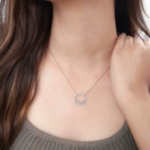 Velvet Circle Diamond Pendant With Chain